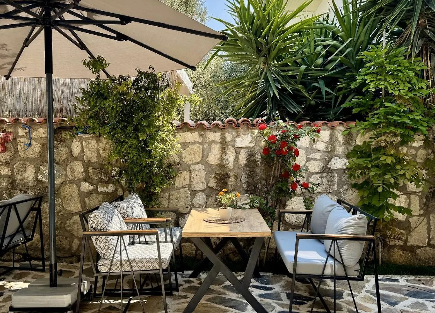 Hotel Sulty'S Alacati Avlu