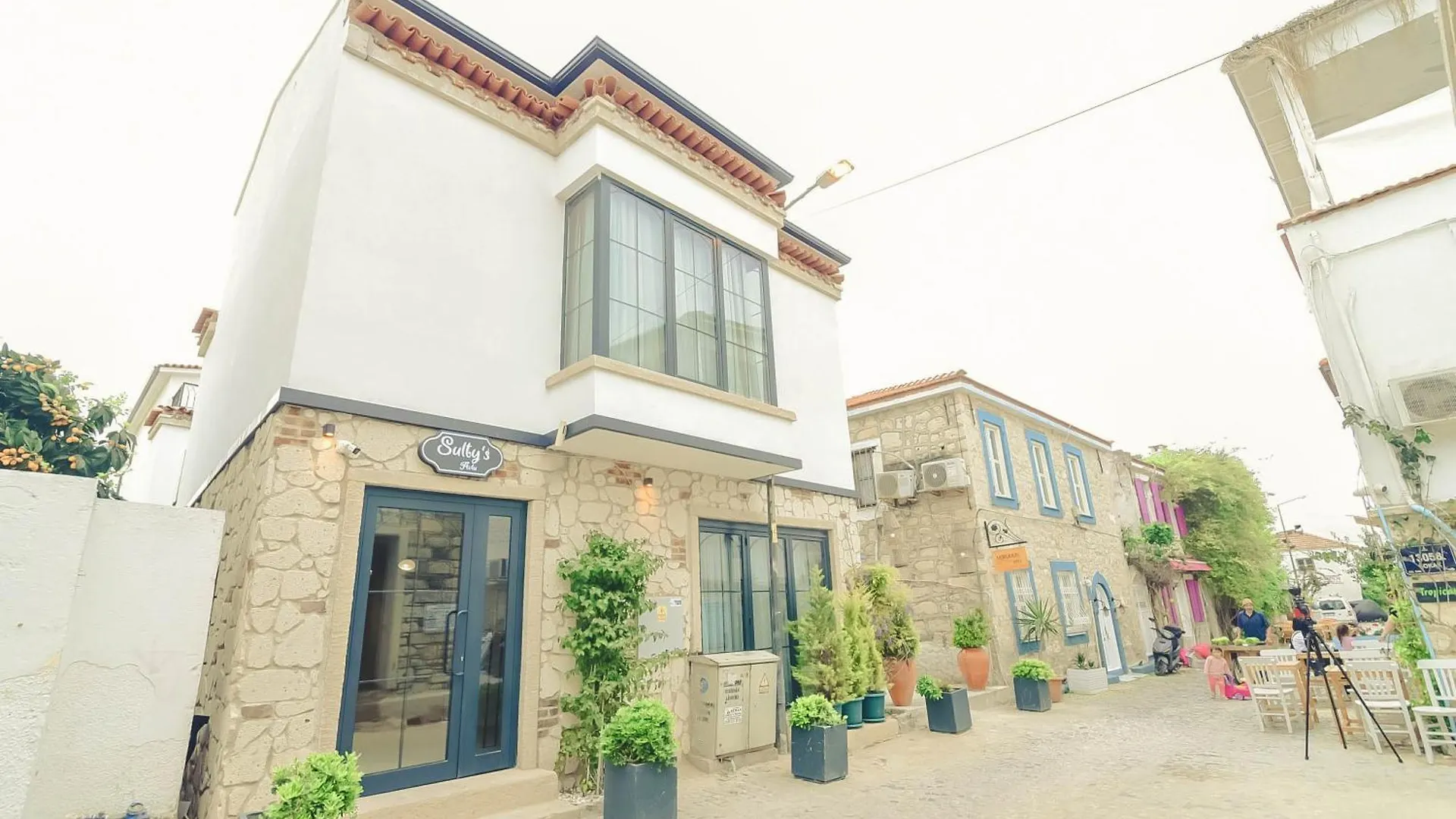 Sulty'S Alacati Avlu