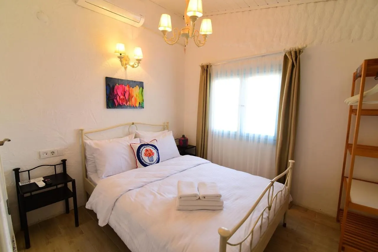 Sulty'S Alaçatı